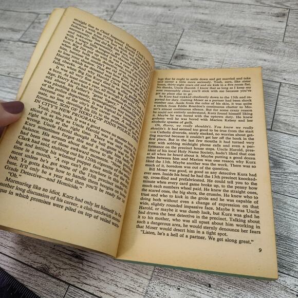 A CRY OF WHITENESS Thomas‎ J. Fleming1969 First Dell Printing Paperback - Picture 3 of 11